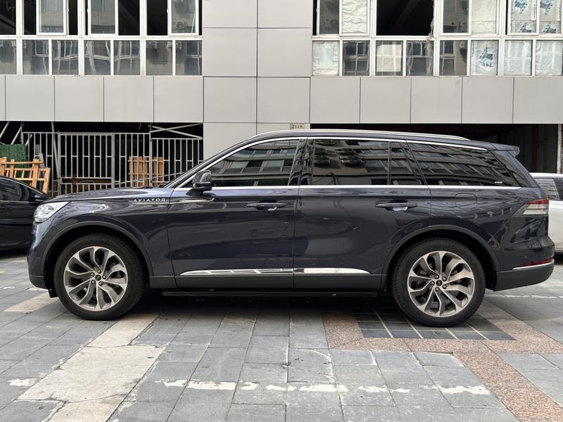 Lincoln Aviator - фото 3