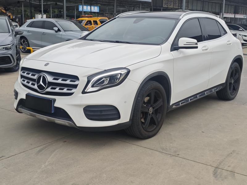 Mercedes-Benz GLA - фото 0