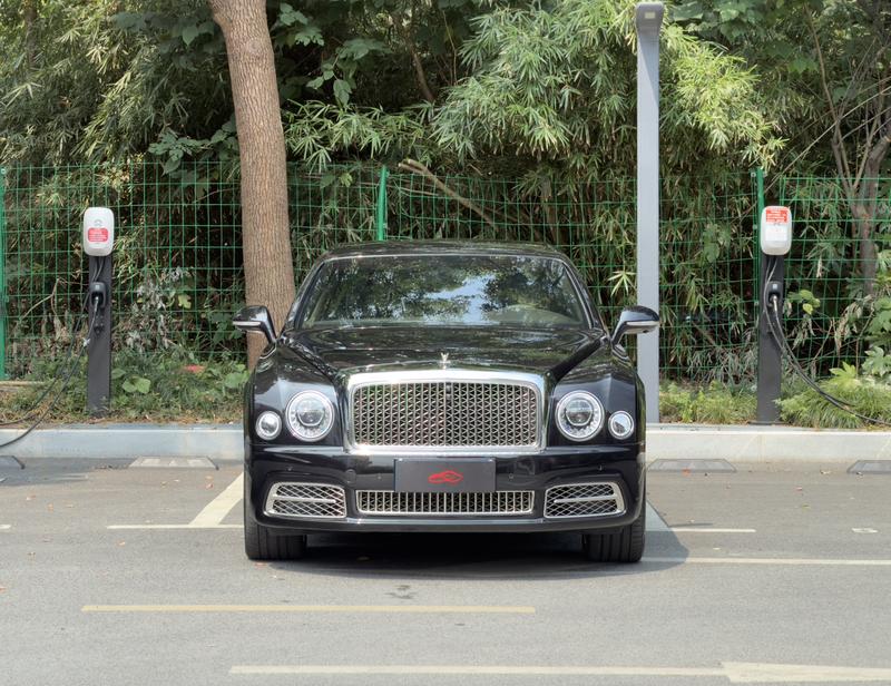 Bentley Mulsanne - фото 1