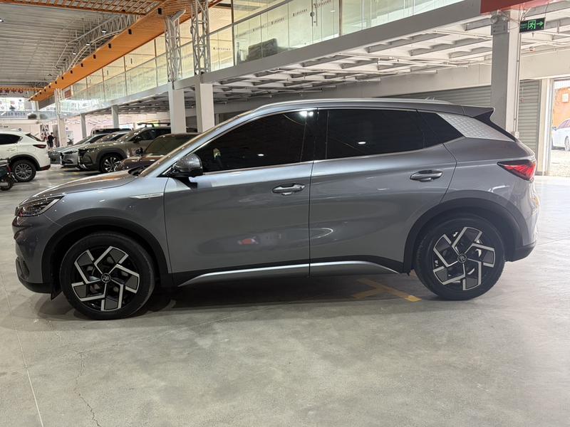 BYD Atto 3 - фото 3