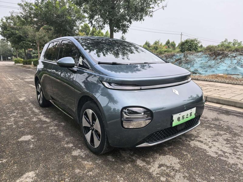 Baojun Yunduo - фото 2