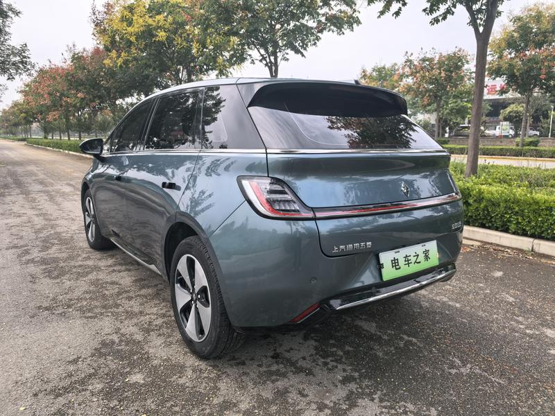 Baojun Yunduo - фото 4