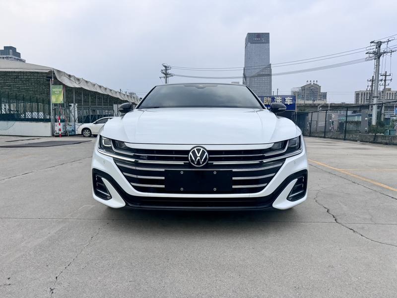 Volkswagen CC - фото 1