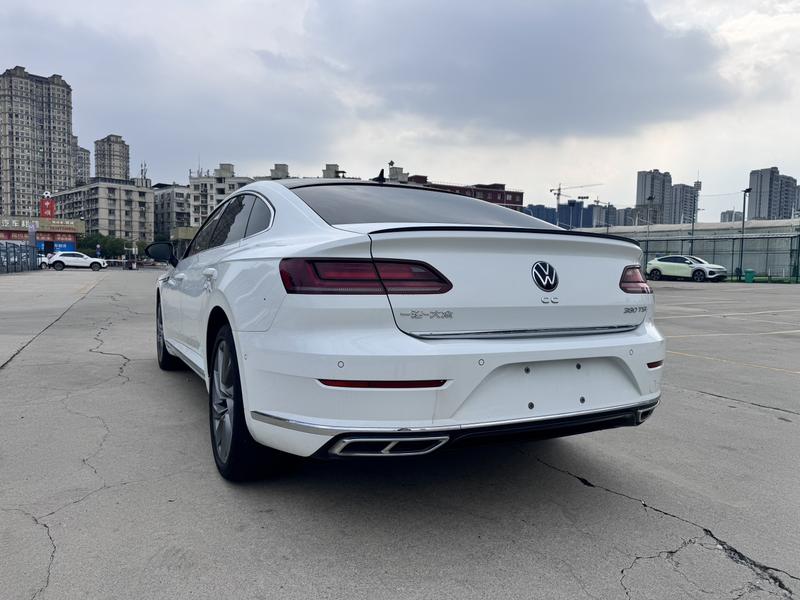 Volkswagen CC - фото 3