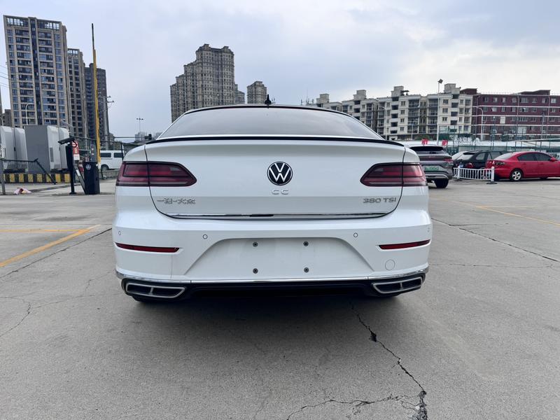 Volkswagen CC - фото 4