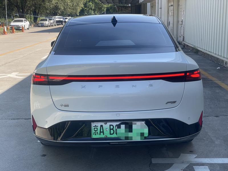 XPeng P5 - фото 4