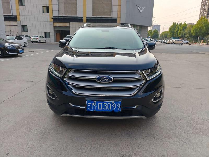 Ford Edge - фото 1
