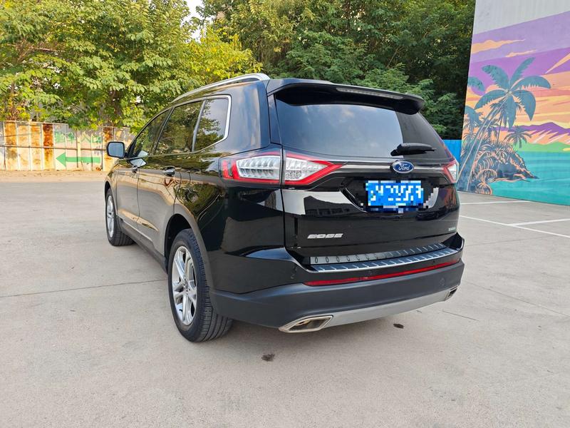 Ford Edge - фото 4