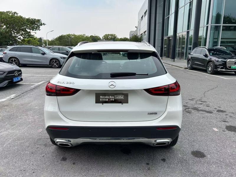 Mercedes-Benz GLA - фото 4