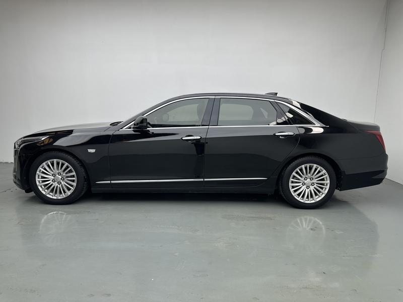 Cadillac CT6 - фото 3