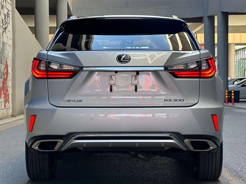 Lexus RX - фото 3