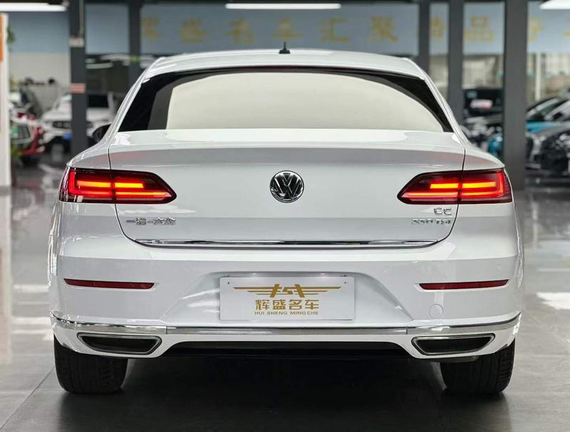 Volkswagen CC - фото 3