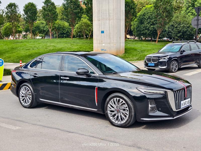 Hongqi H5 - фото 2