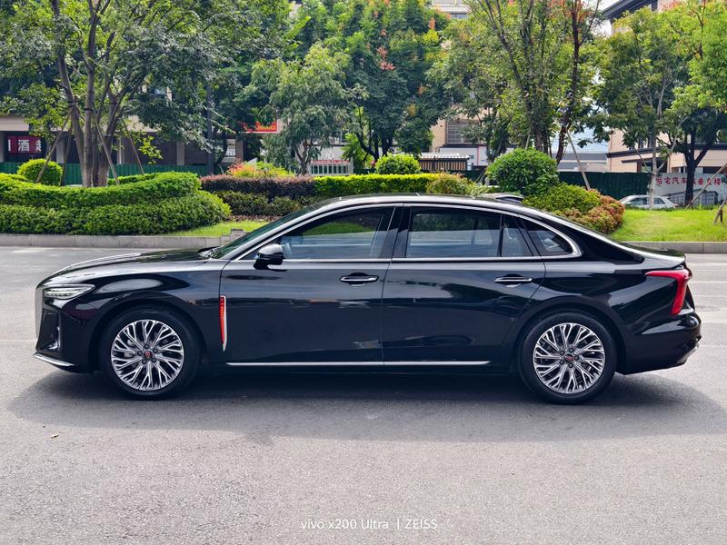 Hongqi H5 - фото 3