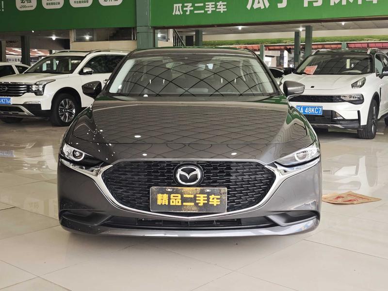 Mazda 3 - фото 1