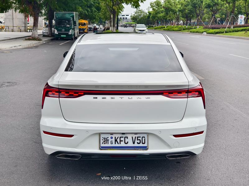 Besturn B70 - фото 4