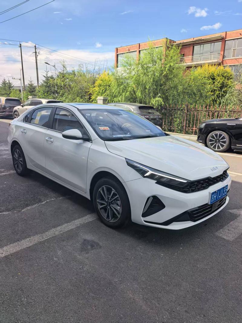 Kia K3 - фото 2