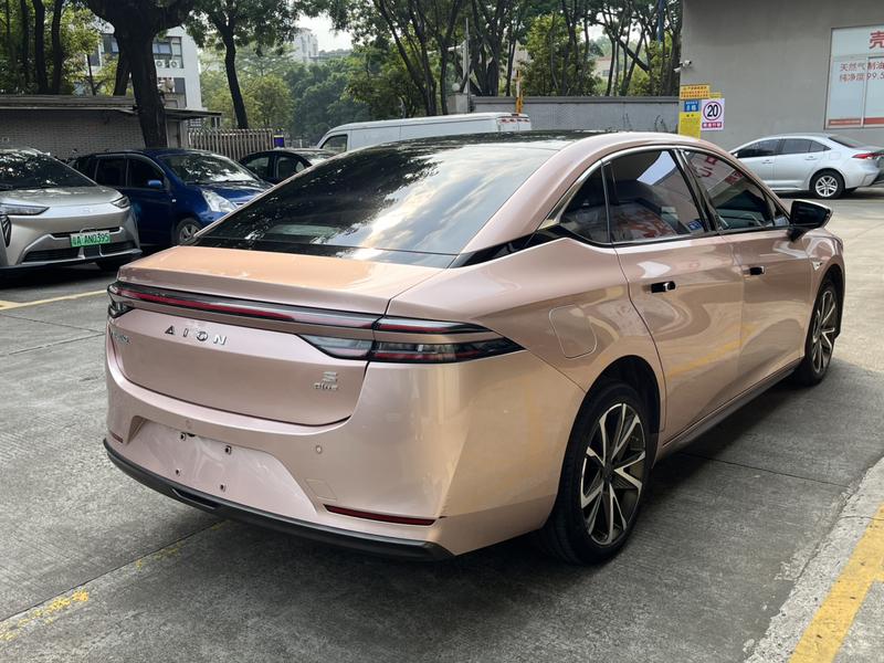 AION S - фото 4