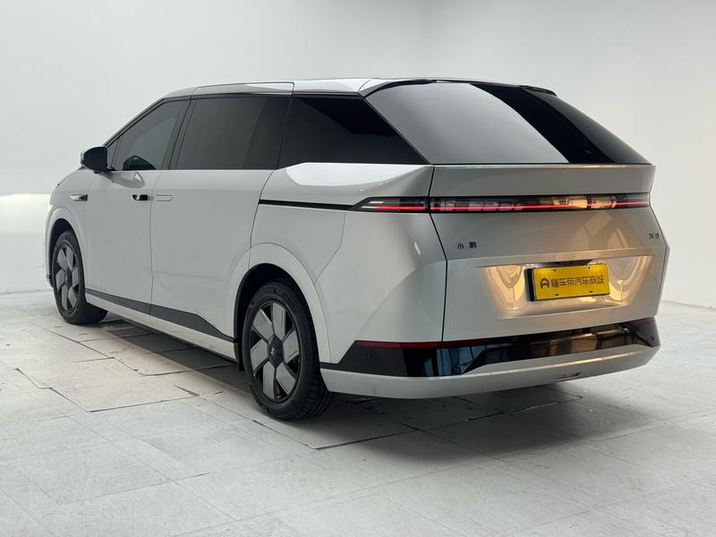 XPeng X9 - фото 4