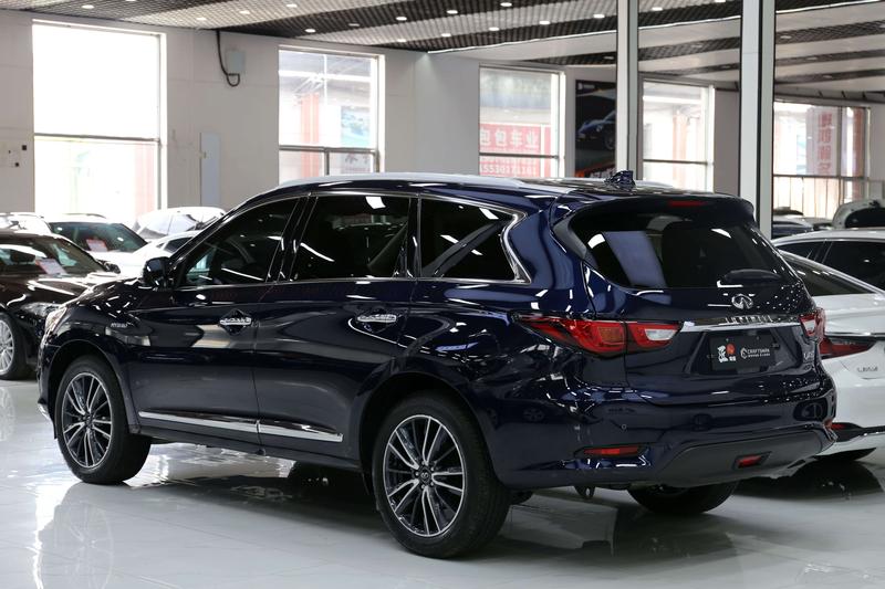 Infiniti QX60 (Import) - фото 3