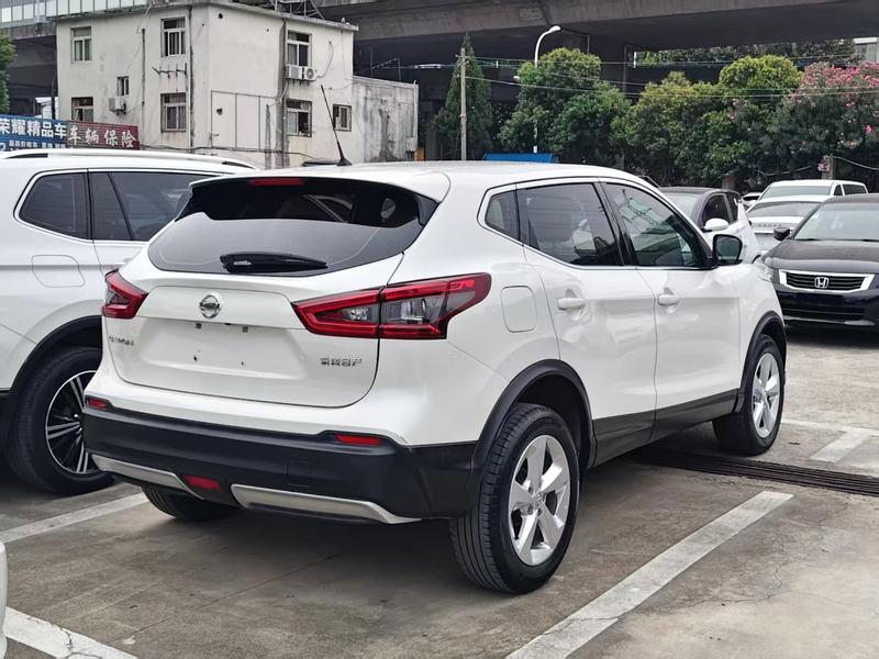 Nissan Qashqai - фото 3