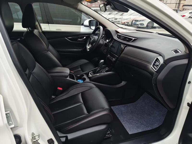 Nissan Qashqai - фото 4