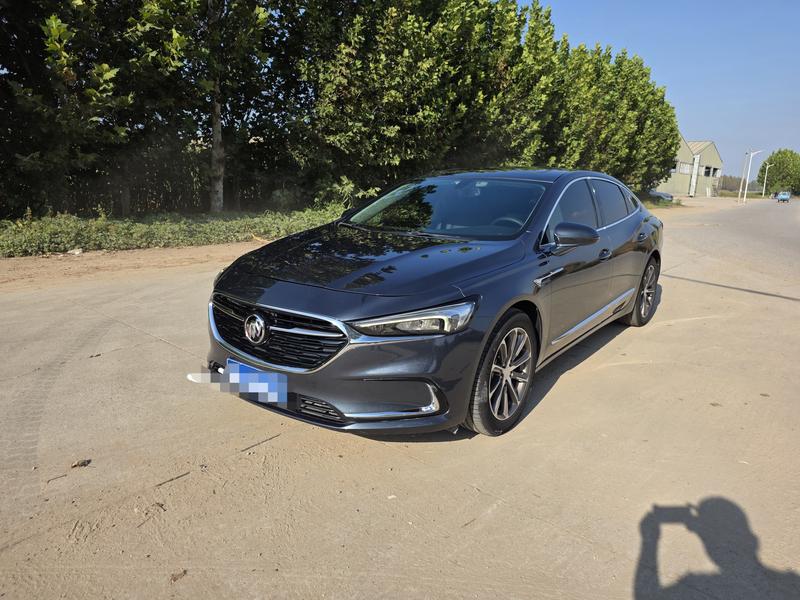 Buick LaCrosse - фото 0
