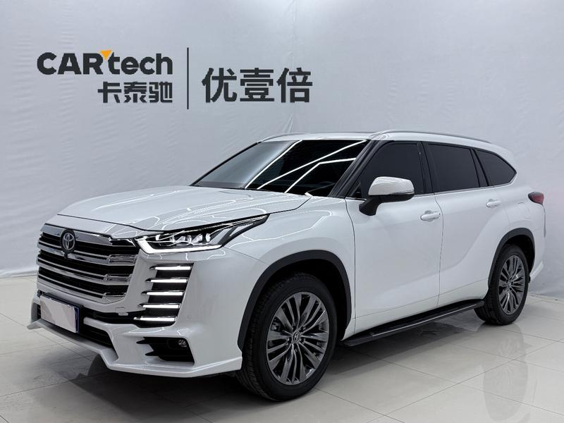 Toyota Highlander - фото 0