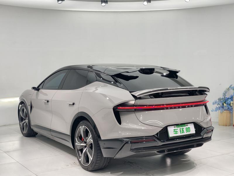 Lotus Eletre - фото 3