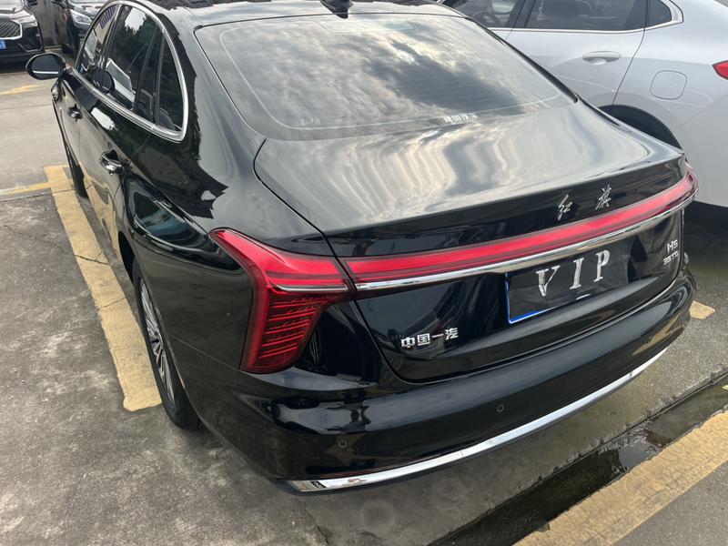 Hongqi H5 - фото 3