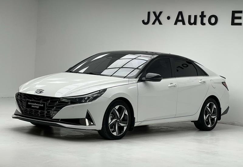 Hyundai Elantra - фото 0