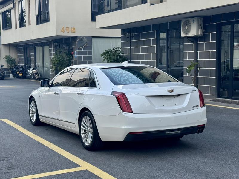 Cadillac CT6 - фото 4