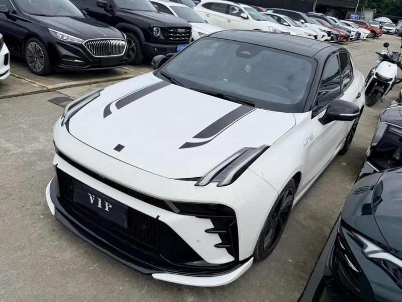 Lynk & Co 03 - фото 0
