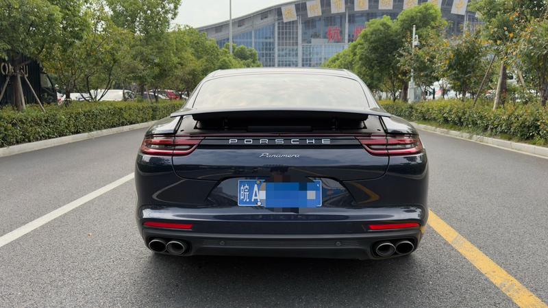 Porsche Panamera - фото 3