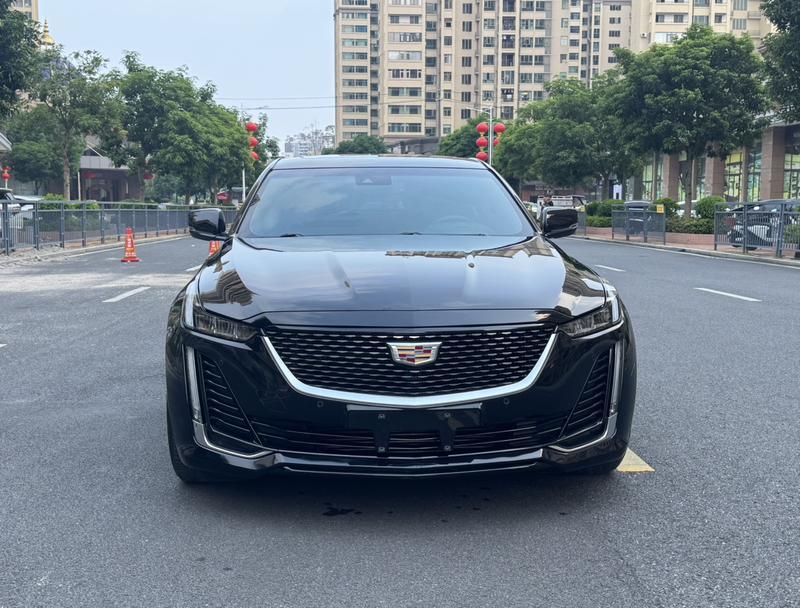 Cadillac CT5 - фото 1