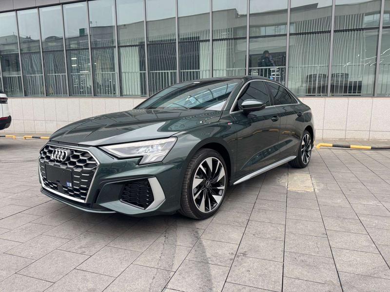 Audi A3 - фото 0