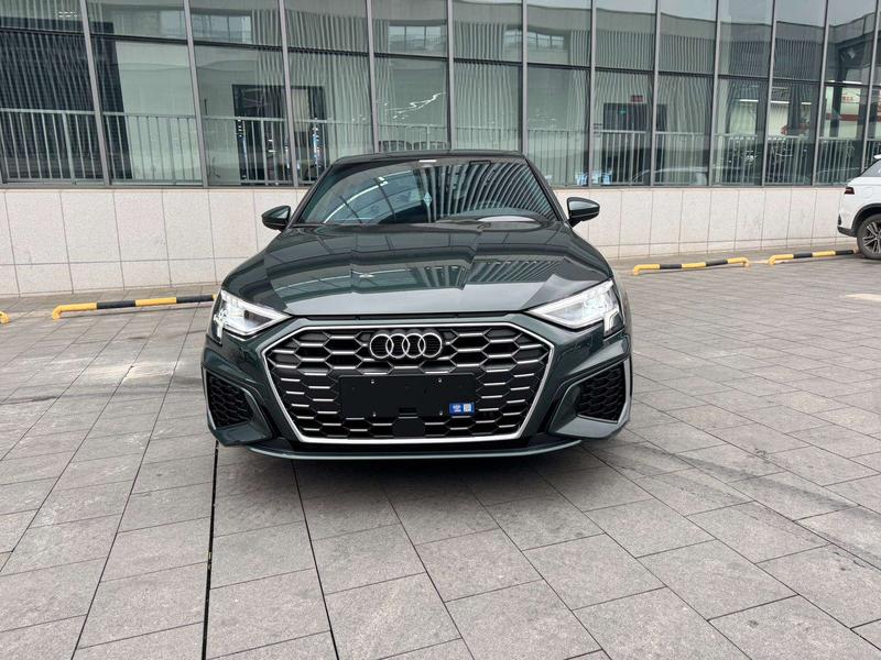 Audi A3 - фото 1
