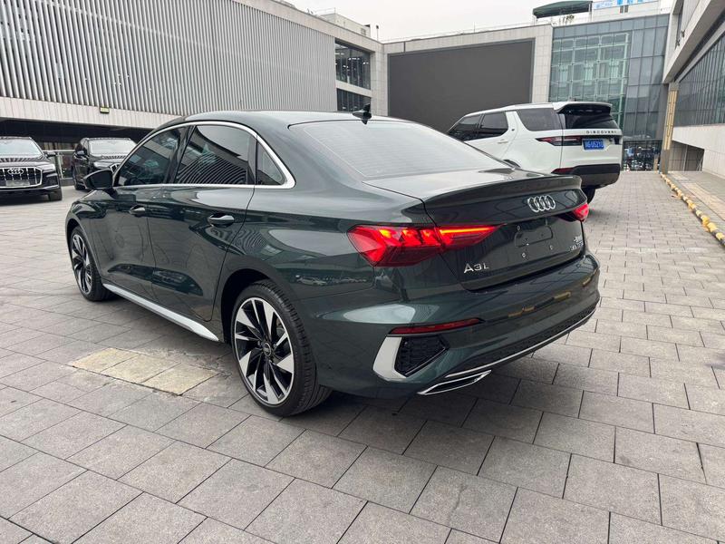 Audi A3 - фото 3