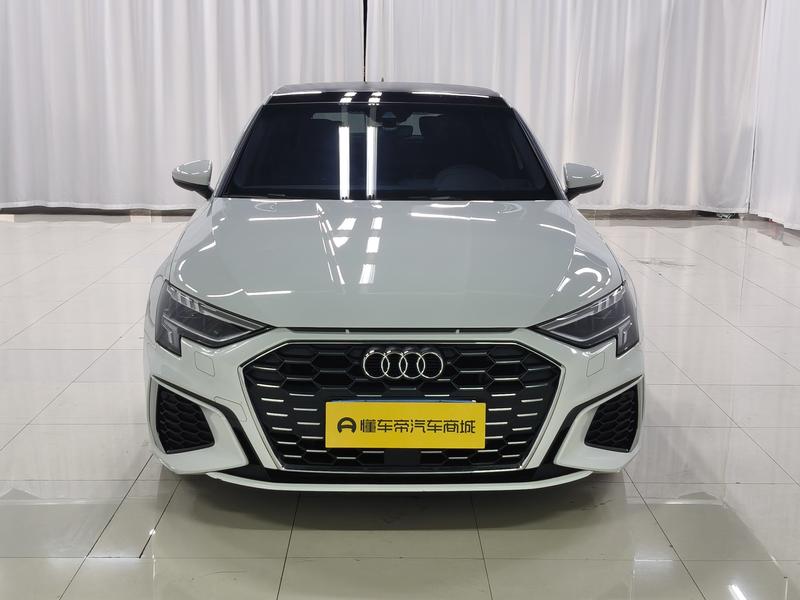 Audi A3 - фото 1