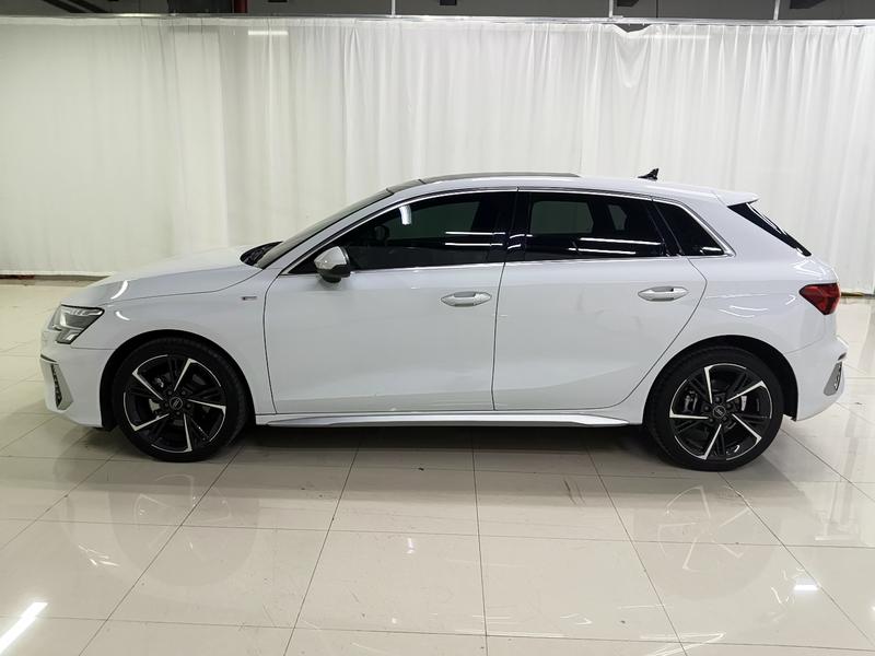 Audi A3 - фото 3