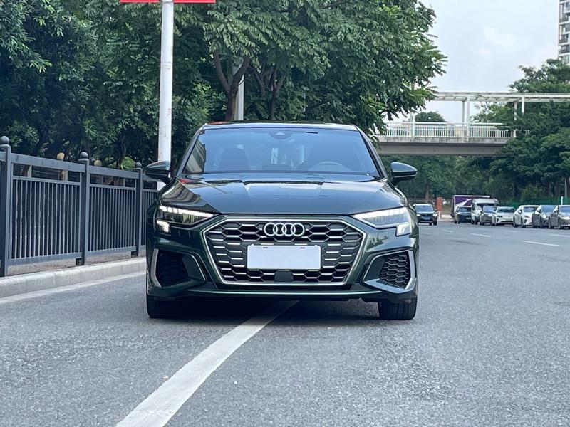 Audi A3 - фото 1