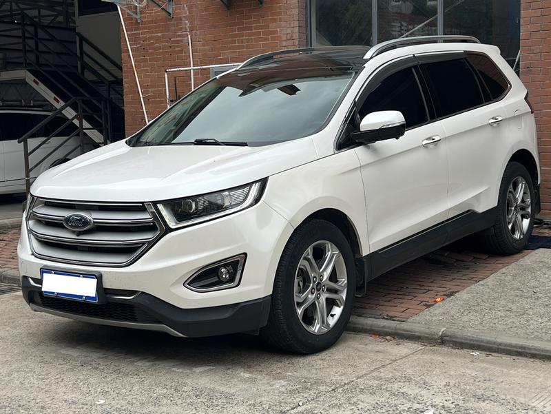 Ford Edge - фото 0