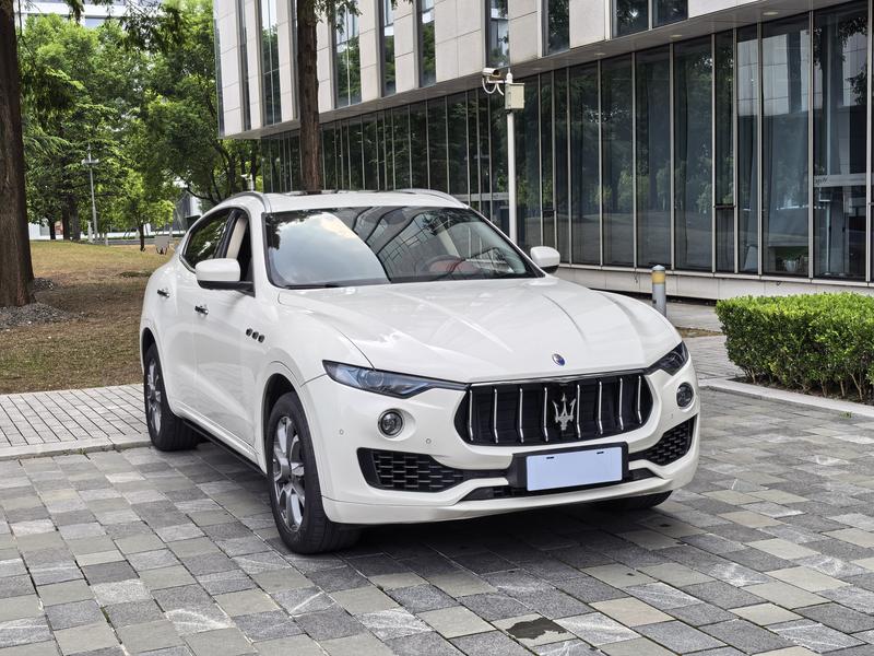 Maserati Levante - фото 2