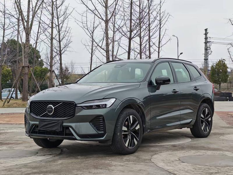 Volvo XC60 - фото 0
