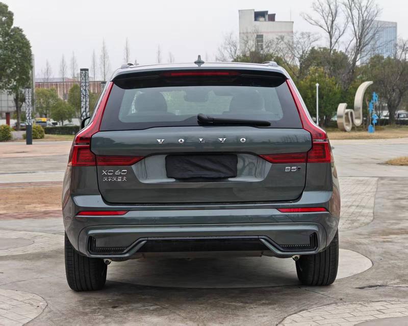 Volvo XC60 - фото 4