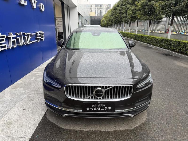 Volvo S90 - фото 1