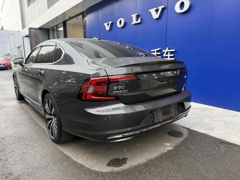 Volvo S90 - фото 4