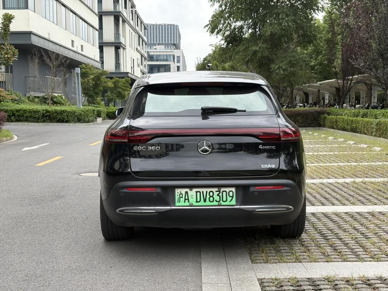 Mercedes-Benz EQC - фото 4