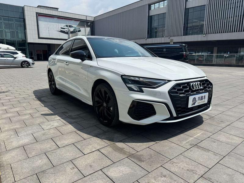 Audi A3 - фото 2