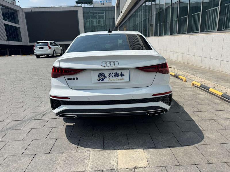 Audi A3 - фото 4